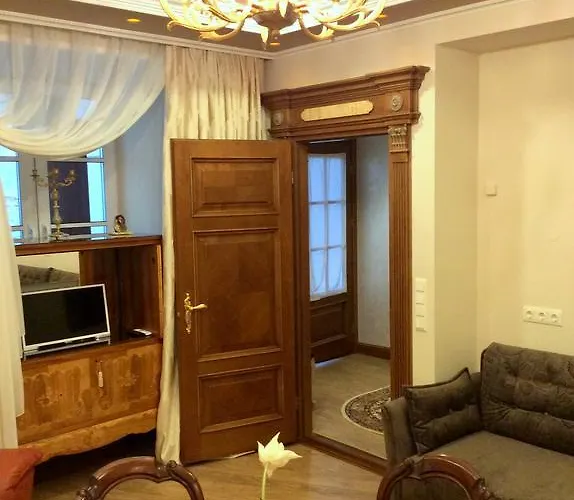 Luxury Pilies Avenue *