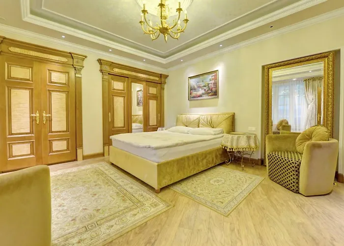 Luxury Pilies Avenue *